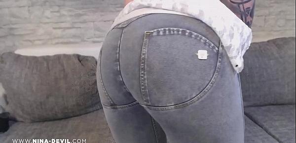  Arsch und Jeans